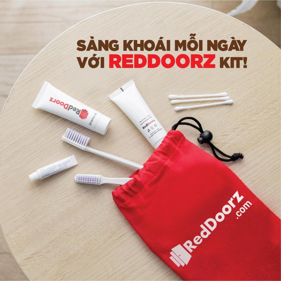 RedDoorz near Tan Huong Market 2 Hotel TP. Hồ Chí Minh Ngoại thất bức ảnh